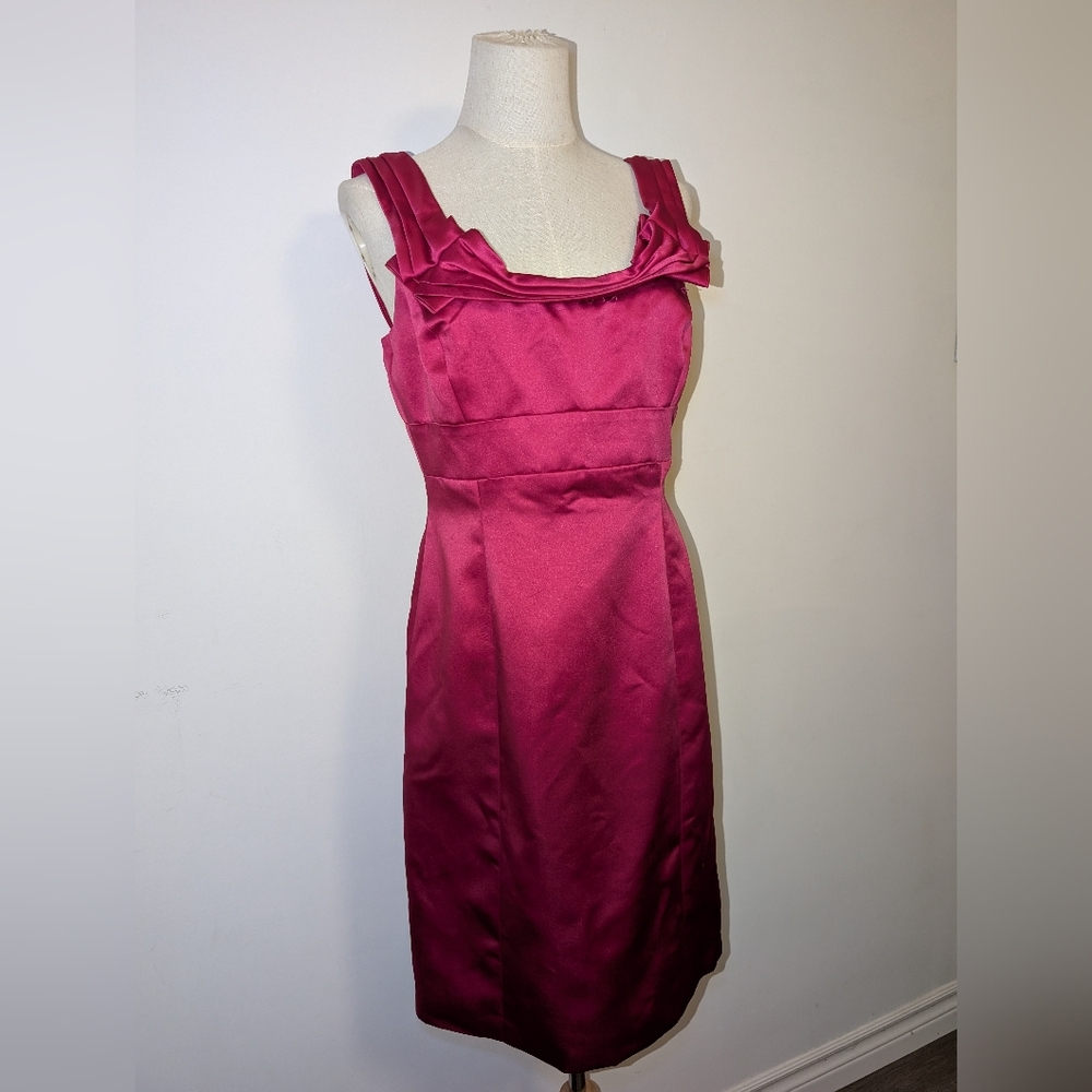 Elegant Pink Satin Sleeveless Dress